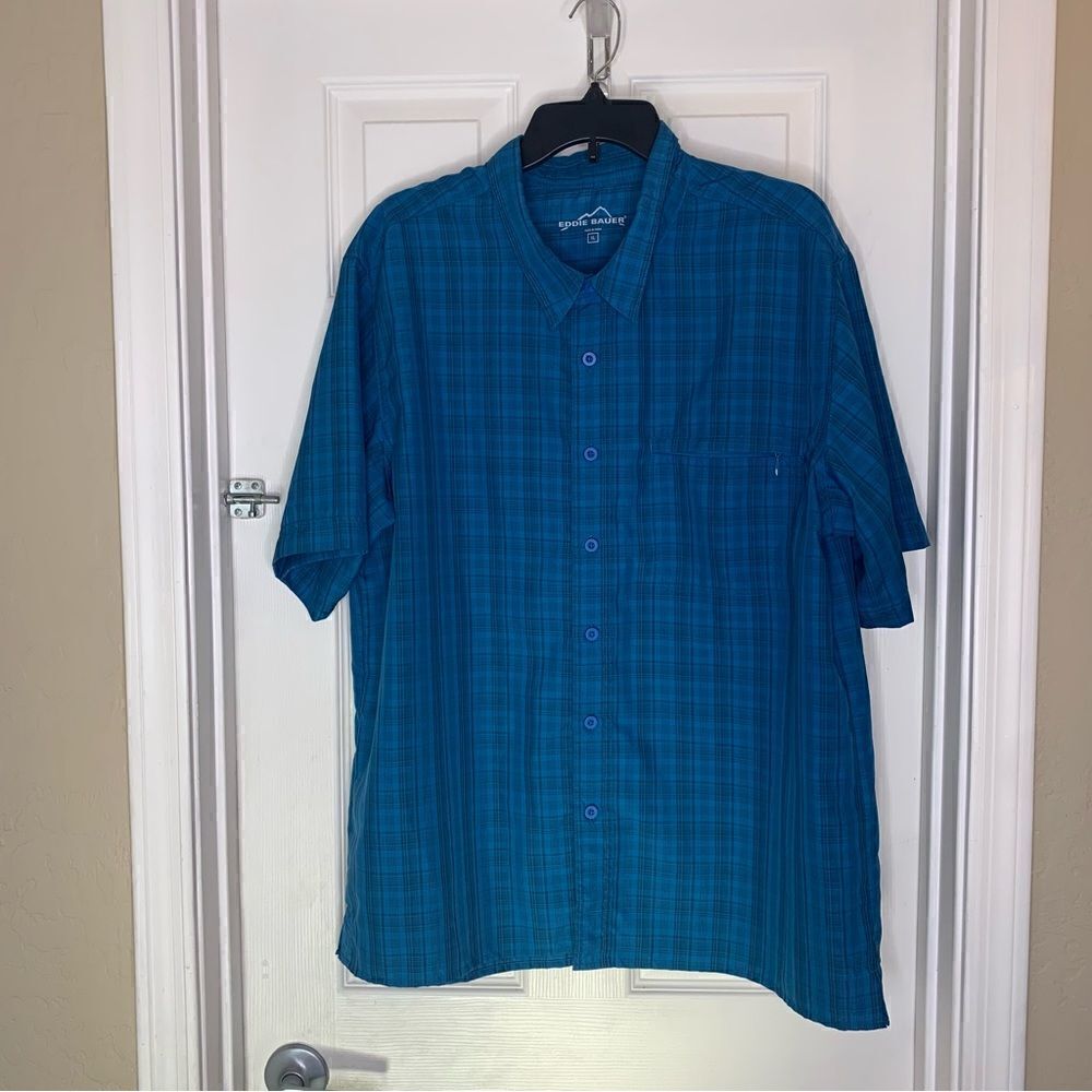 Eddie Bauer Outdoor Lightweight Polyester Button Down Shirt Size XL